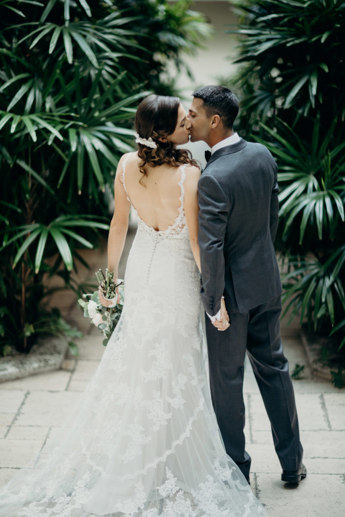 Romantic Oceanfront Miami Wedding | Blush & White Event and Design House | Photo by the Harmons